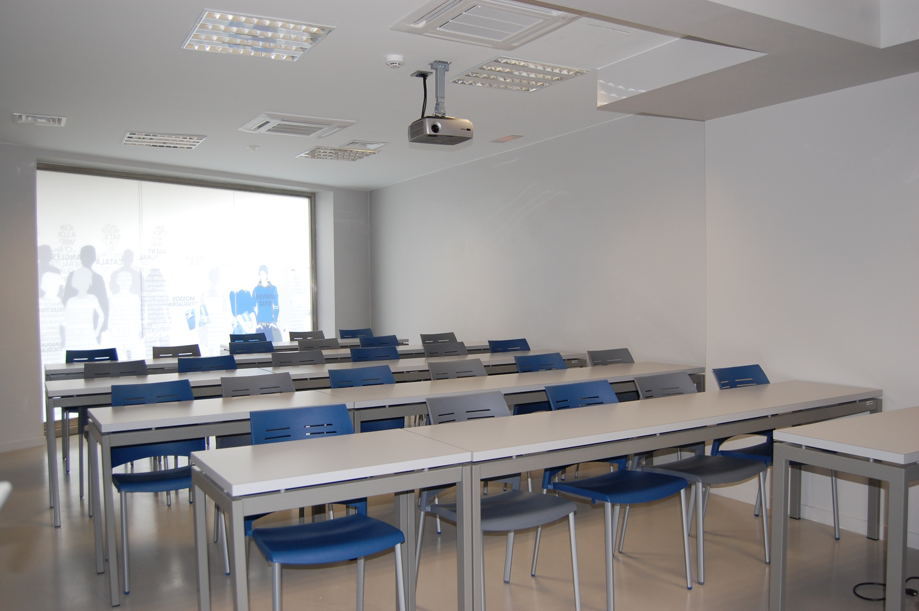 Una aula en el centro Aula Magna de Tarragona. 